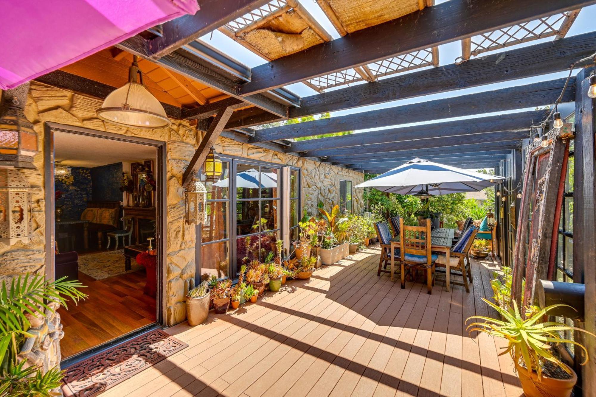 Bohemian Wonderland Benicia Bungalow With Pergola! Exteriör bild