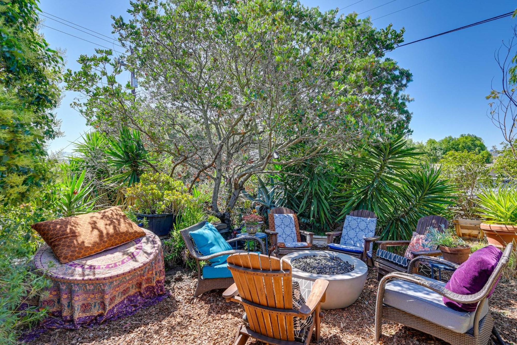 Bohemian Wonderland Benicia Bungalow With Pergola! Exteriör bild